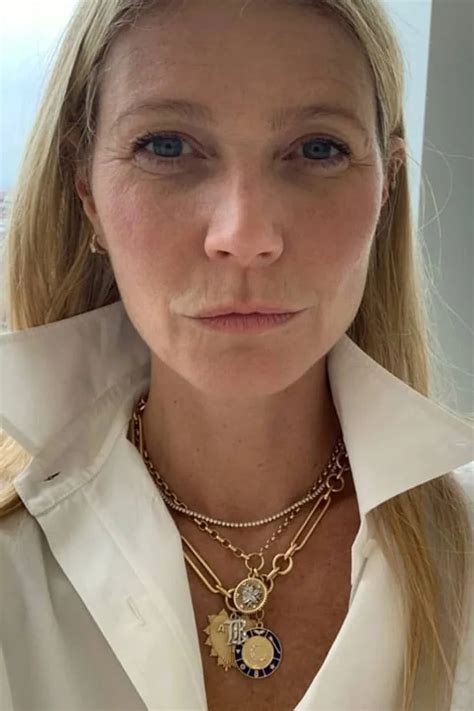 gwyneth paltrow foundrae necklace